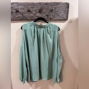 Elegant Mint Green Women's Top